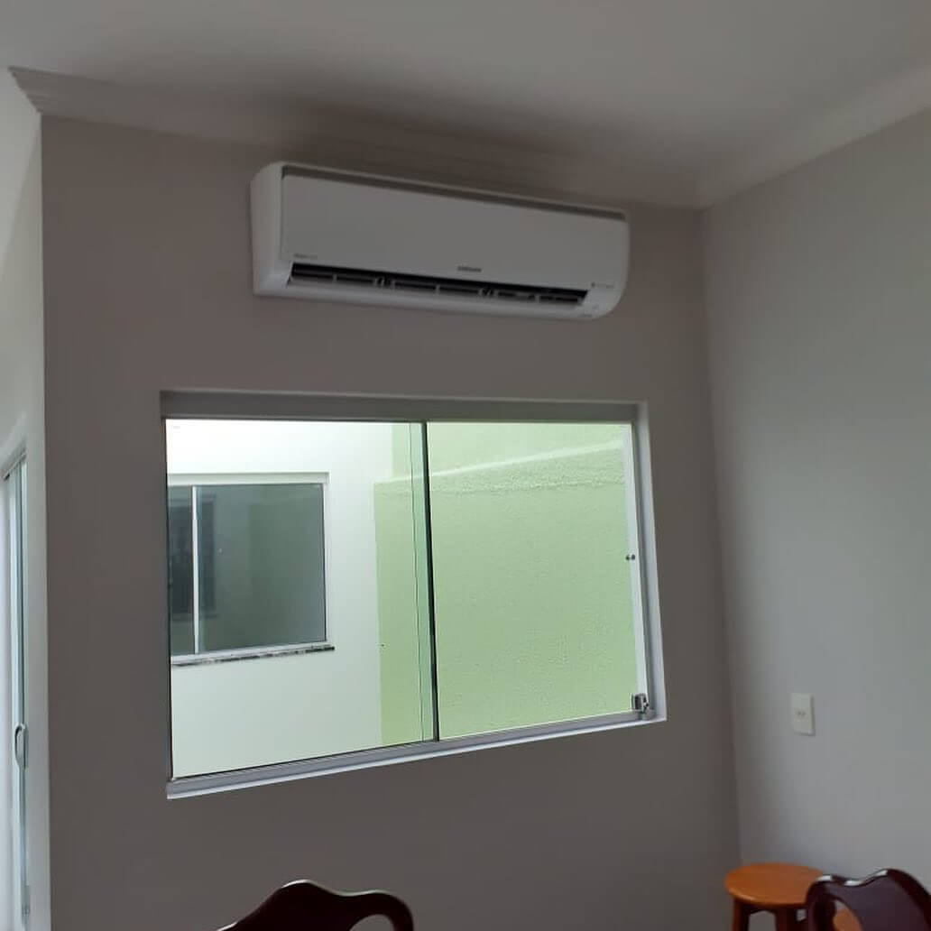 Limpeza e higienização de ar-condicionado